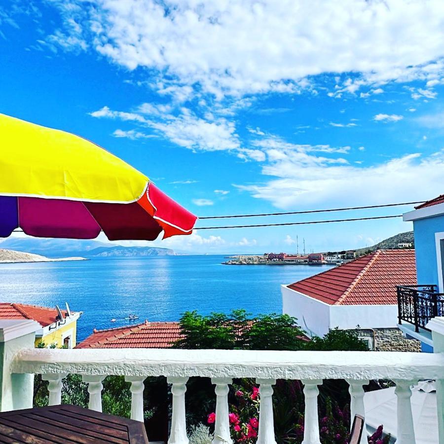 Roulas Apartments Chalki Town ภายนอก รูปภาพ